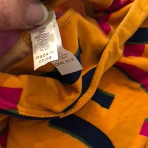 LuLaRoe Pants - NWOT Lularoe buttery soft leggings. One size LuLaRoe Pants - NWOT Lularoe buttery soft leggings. One size